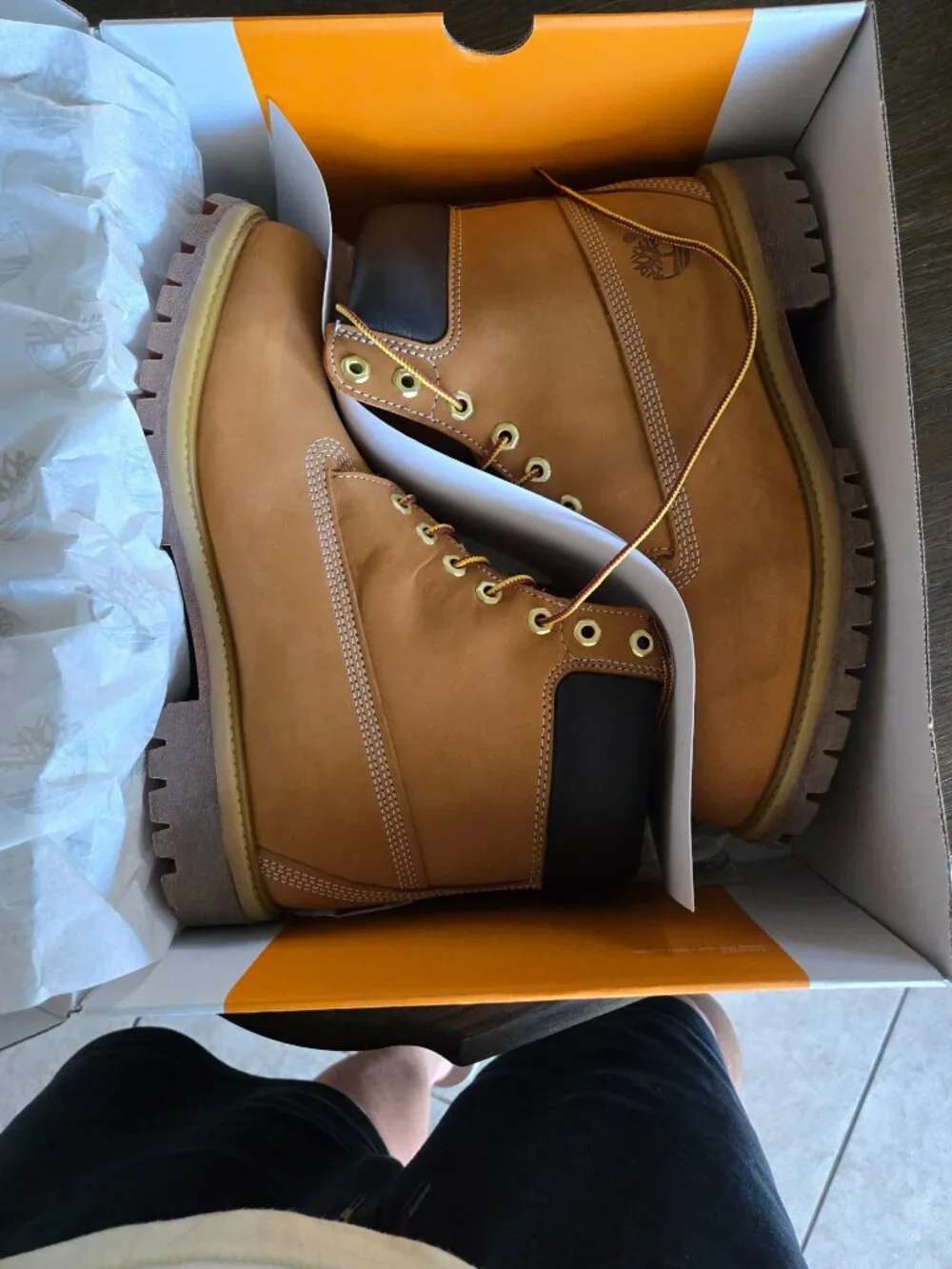 Timberland Premium 6-Inch Waterproof Boots Wheat Nubuck Size 10 Wide